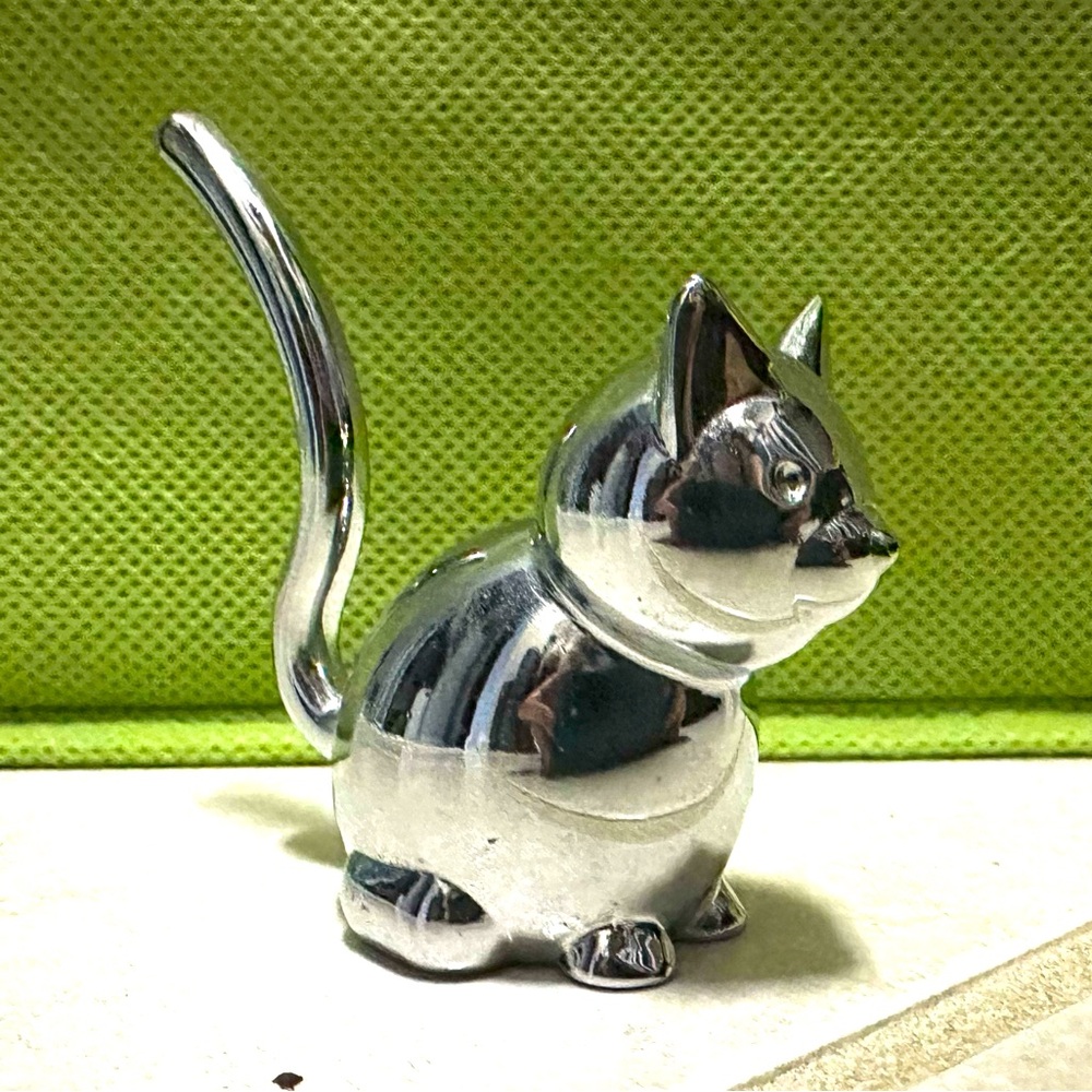 Cat Shaped Ring Holder